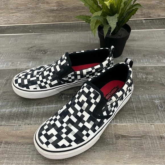 Sketchers Megacraft Black and White Sneaker Flats Size 4.5 - Picture 3 of 16